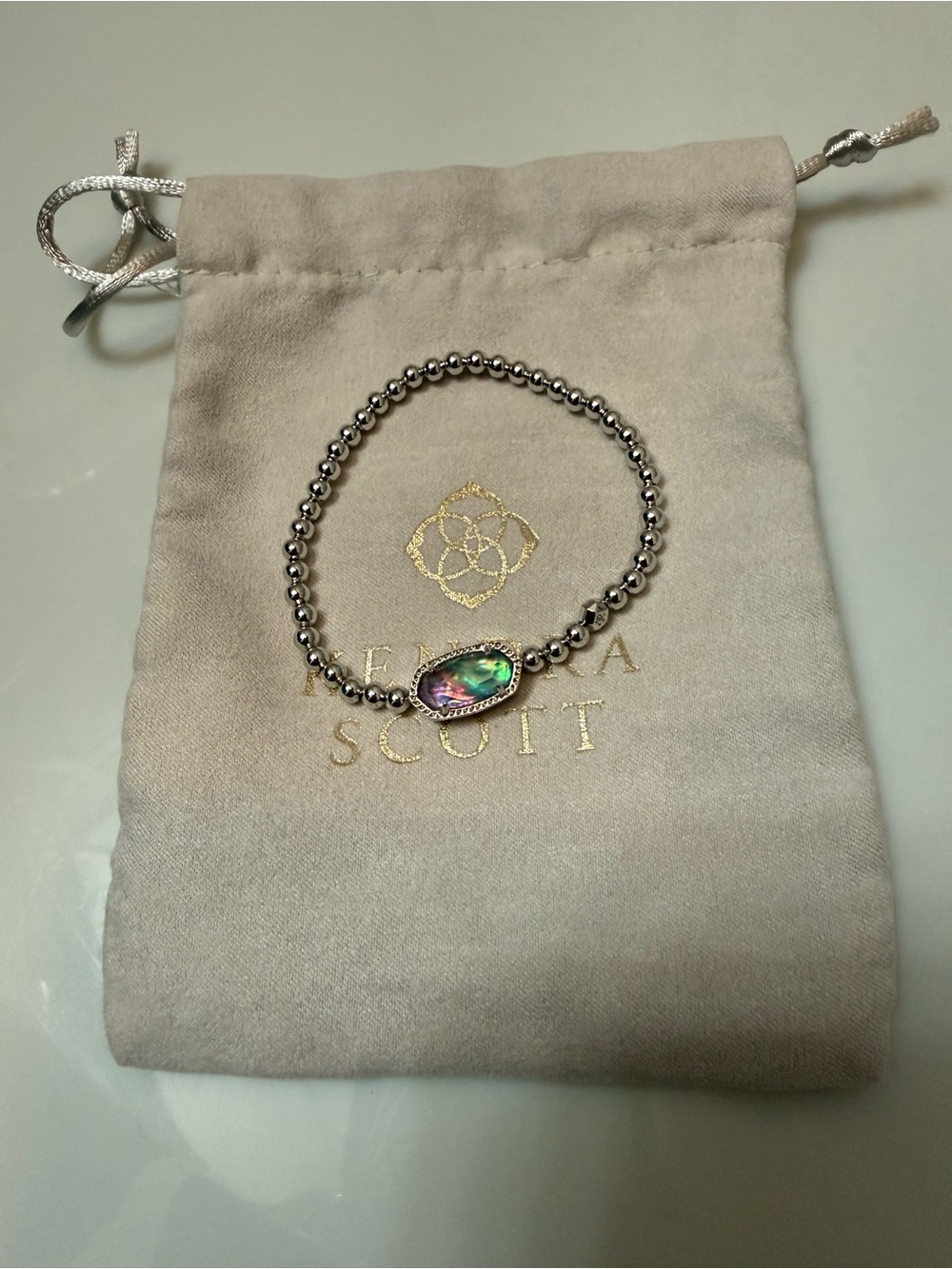 Kendra Scott Ellie Stretch Bracelet with Iridescent Multi-Color Abalone Stone